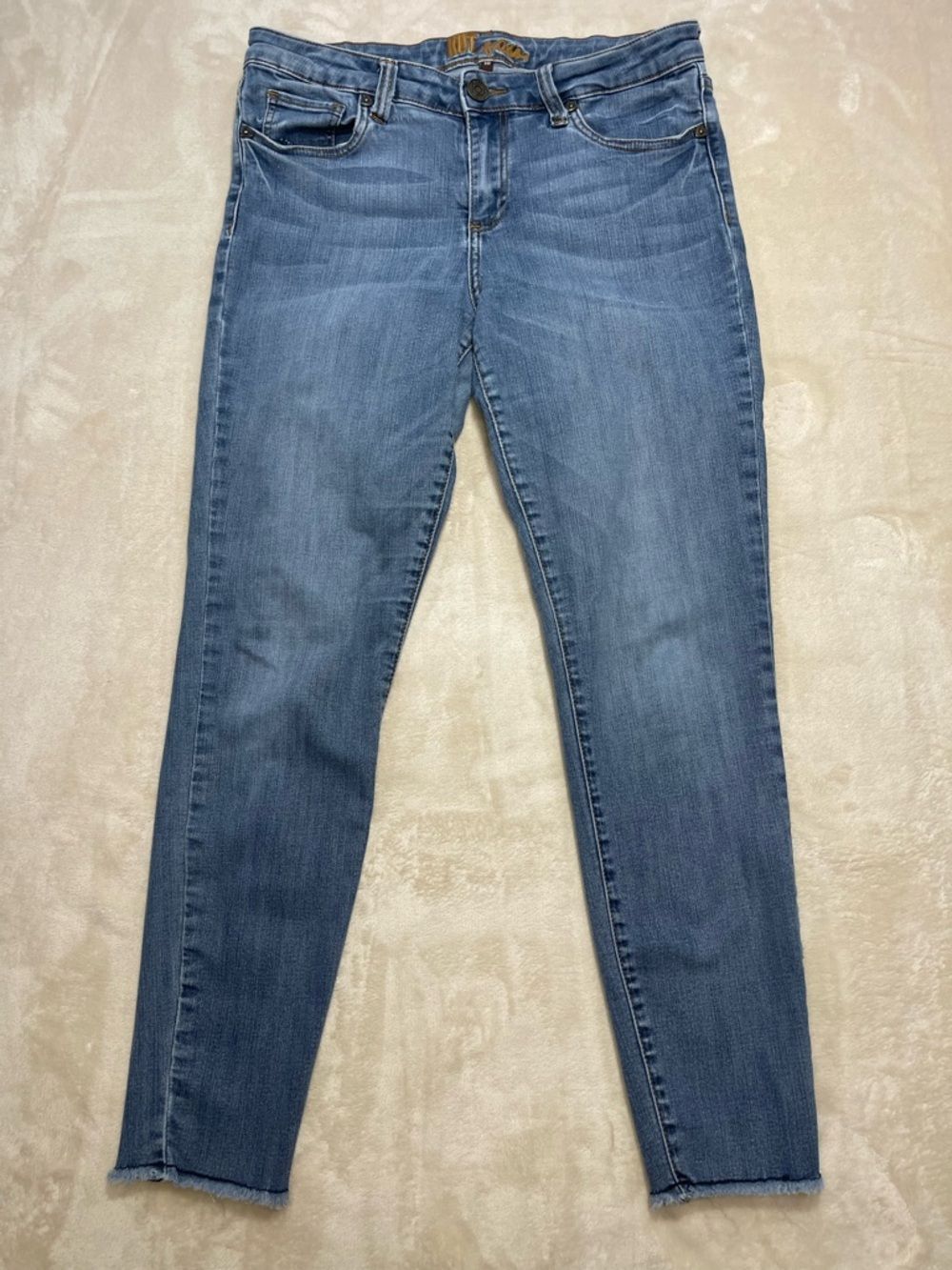 Kut from the Kloth Light Wash Raw Hem Skinny Jeans Women’s Size 10